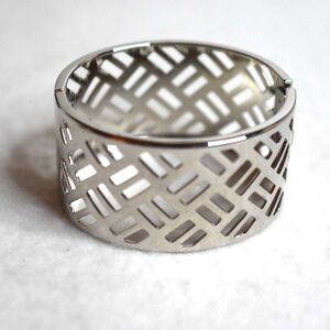 NWOT Ultramodern Lattice Art Deco 1.5"Wide 5" Hinged Silver Tone Unisex Bracelet